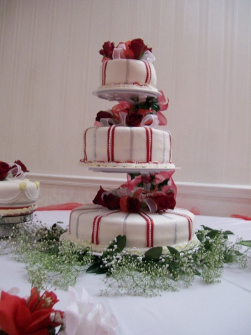 Red & White Cake